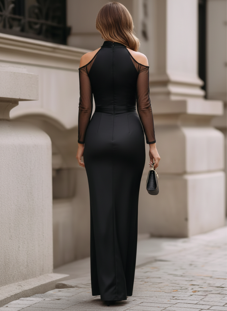 Andrea | Suknia z satyny z wysokim kołnierzem i przezroczystymi rękawami z siateczki