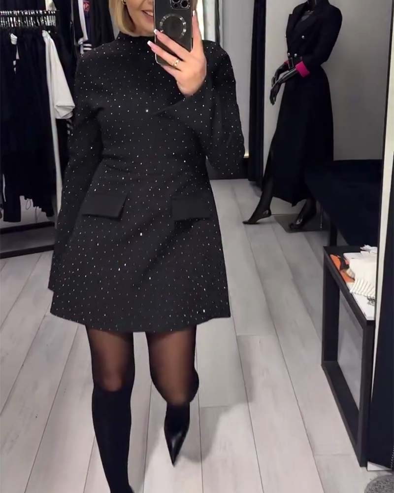 Tara | Sukienka z Delikatnym Połyskiem